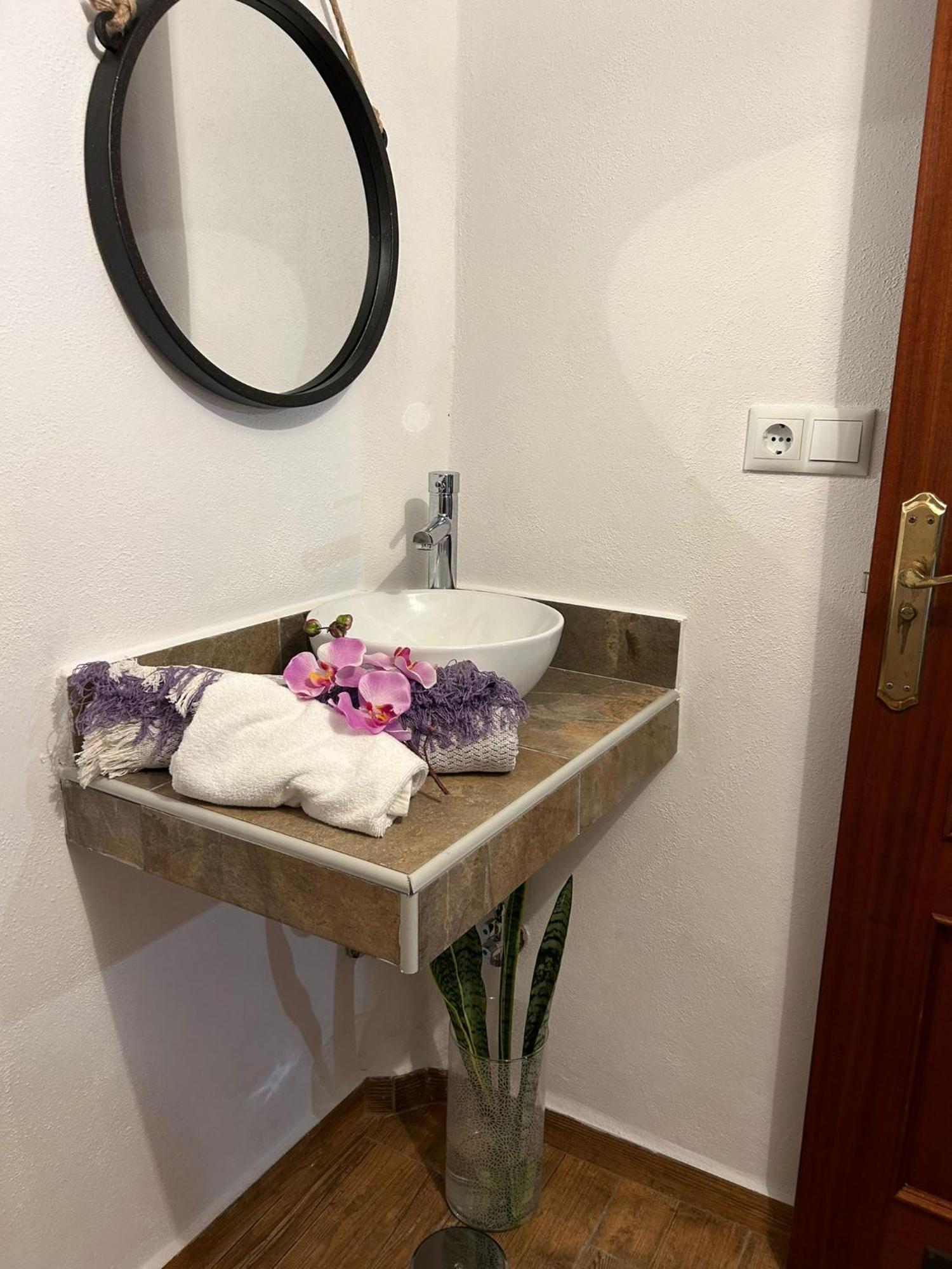 Tradicional Casa Canaria Con Piscina Y Vistas Al Teide Икод-де-лос-Винос Экстерьер фото